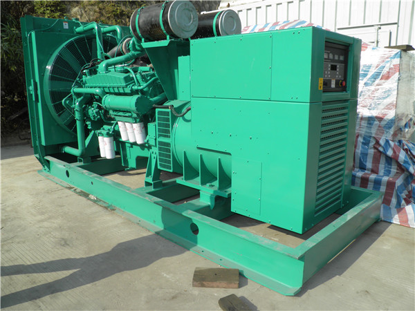 安平出租发电机 发电机组厂家：柴油发电机组的控制屏的作用是什么？