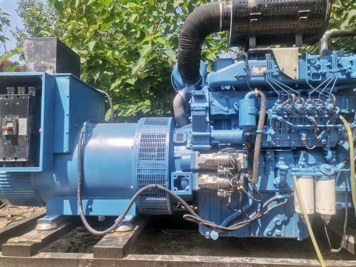 安平详细说明降低 800kW 柴油发电机输出电流波动的方法
