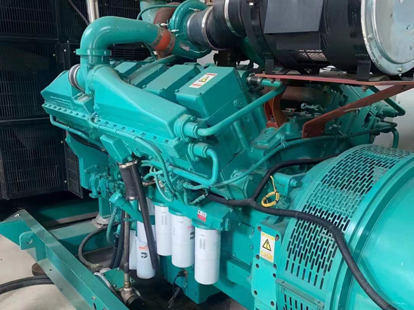 安平更换100kW柴油发电机组机油时，需要注意哪些事项？